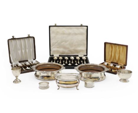 A collection of silver items to include a set of six teaspoons, by Cooper Brothers &amp; Sons Ltd, Sheffield, 1931, a set of 