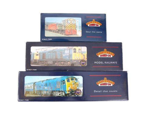 3 Bachmann OO gauge BR diesel locomotives. A class 20 D8046 (32-027A) in BR green with indicator discs. A class 24 D5011 (32-