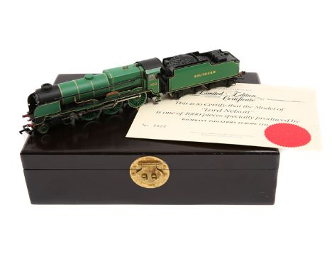 A Bachmann Branch-line Southern Lord Nelson Class 4-6-0 Tender Locomotive. ‘Lord Nelson’ 850 in lined malachite green livery.