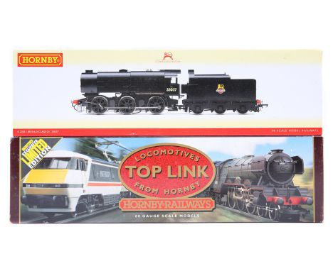 2 Hornby Railways BR tender locomotives.  A Top Link series Battle of Britain class 4-6-2 ‘501 Squadron’ 34085 (R646) in line