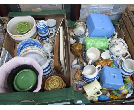Ceramics, to include a large pink octagonal planter, 23cm wide, blue and white condiment set, plates, bowls, animal figurines