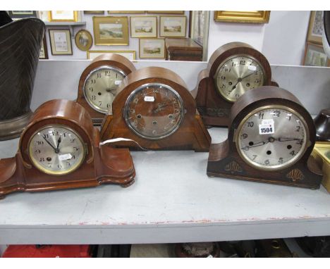 Mantle Clocks, to include one Art Deco Style with wooden face inlay design and Westminster movement, with four others (5).fiv
