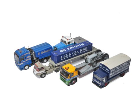 A group of loose model trucks from Corgi and Siku plus a couple of code 3 issues (including Malcolm recovery truck). Display 
