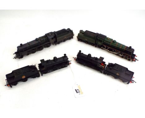 Four 00 gauge steam locomotives with tenders, Bachmann 4-6-0 class four locomotive, Mainline 4-6-0 class four locomotive, Mai