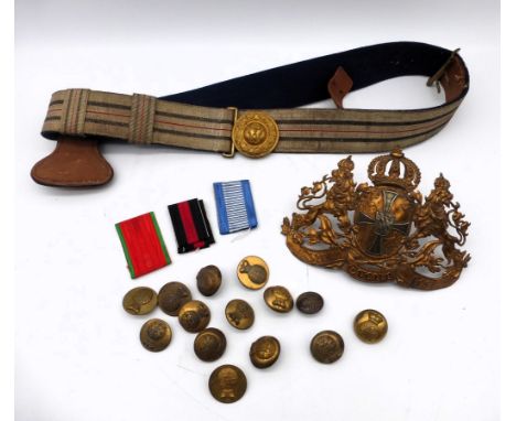 Konvolut Historika, Kaiserzeit, Feldbinde Oldenburg / Baden für Offiziere (komplett),Emblem für die Pickelhaube Bayern (17cm 