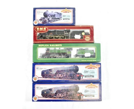 Bachmann OO Gauge Locomotives 31555 Class V2 LNER 4801, 31556 Class V2 LNER 3650 wartime livery and 31600 Class V1/3 2-6-2T L