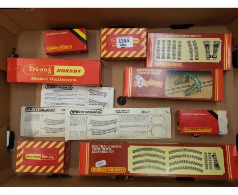 A collection of Hornby &amp; Triang Hornby 00 gauge track  accessories to include R.363 track pack D extension set, R.362 pas