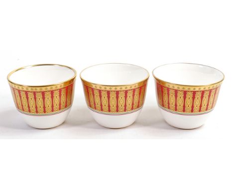 De Lamerie Fine Bone China heavily gilded Tea Bowls, specially made high end quality item, Made in England, height 5cm (3) sp
