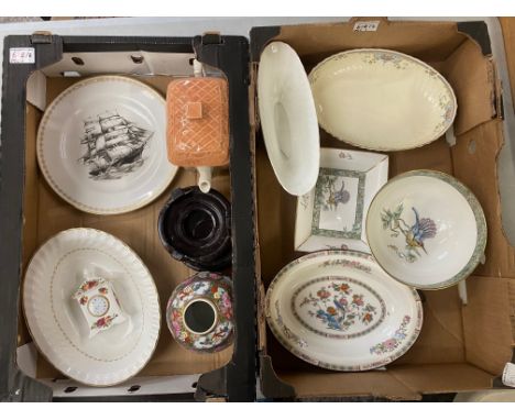 A mixed collection of ceramic items to include Sadler teapot, oriental vase, Wedgwood Humming Bird fruit bowl, other Wedgwood