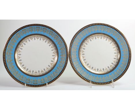 De Lamerie Fine Bone China, heavily gilded dinner plates , specially made high end quality item, Made in England, diameter 27