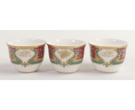 De Lamerie Fine Bone China heavily gilded Tea Bowls, specially made high end quality item, Made in England, height 4.5cm (3) 