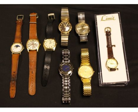 Watches - a vintage Oris rose gold plated wristwatch, textured brown dial, block batons, centre seconds, manual Swiss movemen