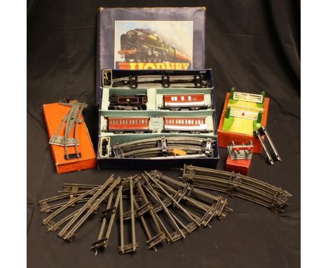 Model railway - a Hornby Train Tank Passenger Set No.41, boxed; further track; level crossing, boxed;buffer stop, boxed; poin