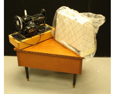 Sewing &amp; Textiles - a vintage Jones VX710 electrical sewing machine;  another Singer B2K 5-12;  a retro sewing table with