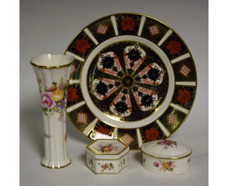 A Royal Crown Derby 1128 pattern dessert plate, first quality; Royal Crown Derby Posies pattern posy vase, two trinket pots, 