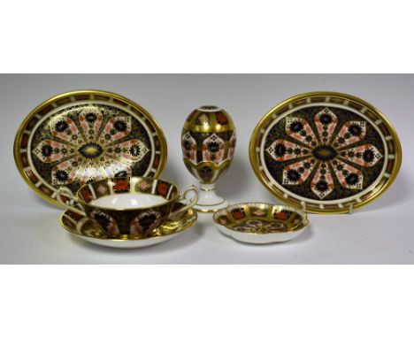 A Royal Crown Derby 1128 pattern egg and stand, first quality; a pair of oval trays; trinket dish; soup bowl and stand (6)