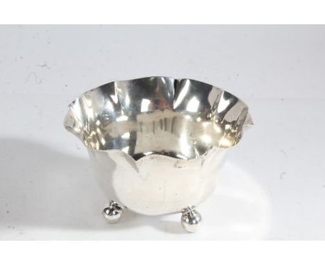 Victorian silver sugar bowl, London 1900, maker Henry Wilkinson &amp; Co. with wavy beaded rim, raised on four orb feet, 9.5c