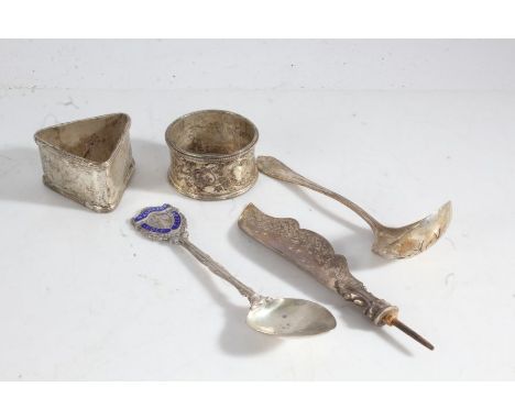 Silver, various dates and makers, to include two napkin rings, sifter spoon, fish knife blade, golf prize spoon, 3.8oz (6)
