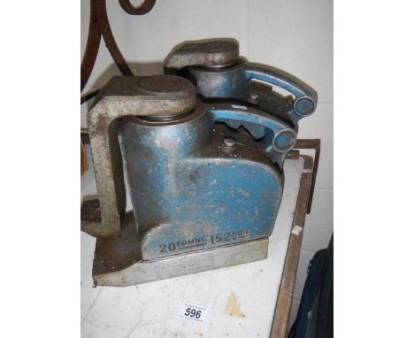 2 vintage Herbert Morris 20 ton jacks.