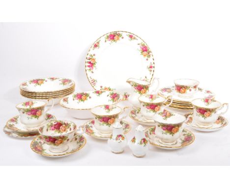 Royal Albert - Old Country Roses - A collection of vintage 20th century porcelain china part tea / dinner service set. To inc