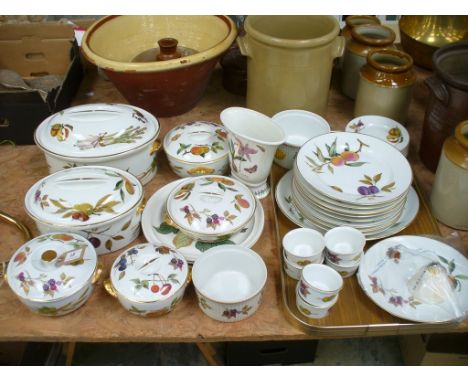 A quantity of Royal Worcester 'Evesham' oven to table ware, including two graduated casserole dishes, other assorted casserol