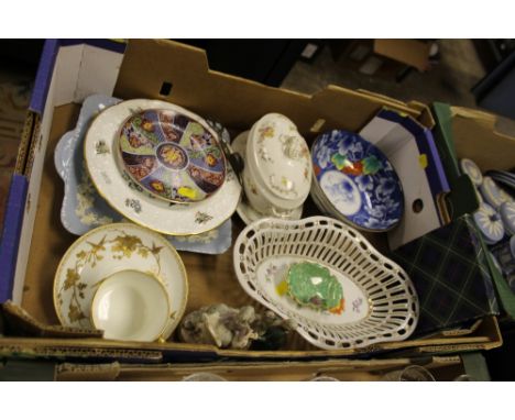 A TRAY OF CERAMICS TO INC ROYAL WORCESTER, ORIENTAL WORKS ETC
