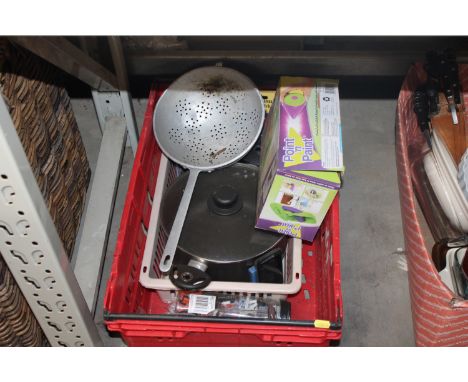 A box of miscellaneous kitchenalia 
