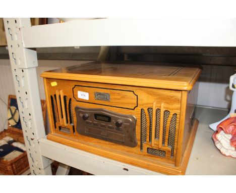 A Daklin turntable/compact disc player