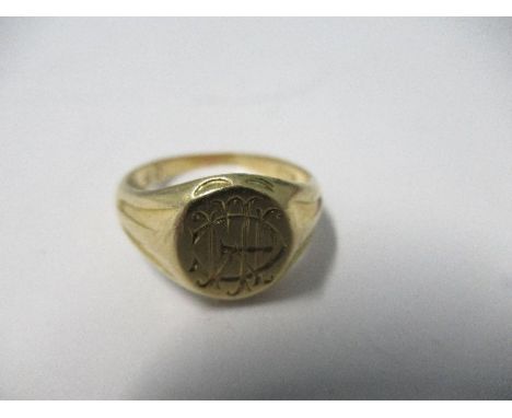 A gold signet ring, with worn hallmarks, 5.8g gross