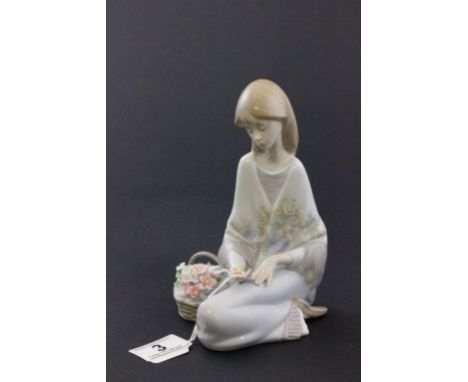 Boxed Lladro Figurine of a Kneeling Girl with a Flower Basket