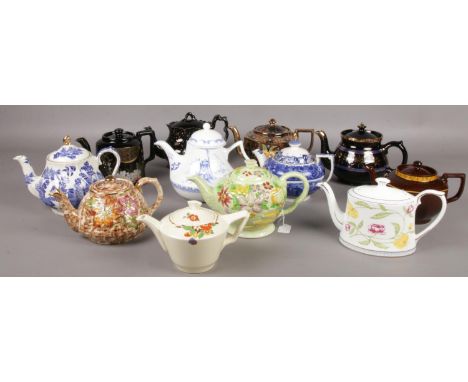 A collection of assorted ceramic teapots. Sadler, Crown Ducal, Gibsons etc  