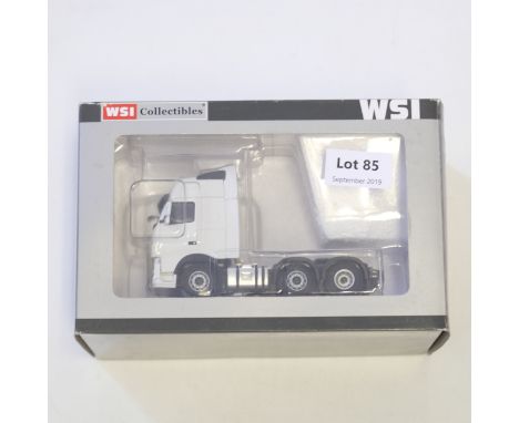 Manufacturer  - WSI | Description - Volvo FH3 Globe XL 6x2 | Stock Code - WL-VOL015 | Model Condition - 5/5 | Box Condition -