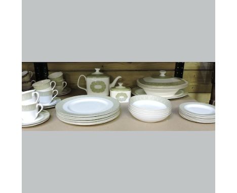 A Royal Doulton Sonnett pattern part tea and dinner service