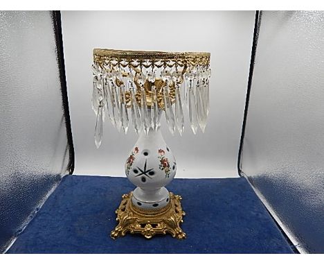 Lamp with crystal droplets (unwired)