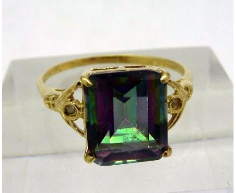 A 9ct gold, mystic topaz and diamond ring, weight 1.5g, size O