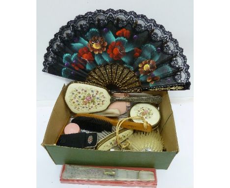 Fans, shoe horns, trinket pots, a dressing table set, etc.