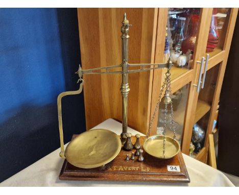W Avery Marked Set of Scales