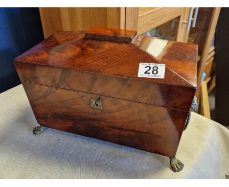 Early Victorian Footed Mahogany Sarcophagus Twin-Box Tea Caddy with Lions' Head Details and Key - 31x16x22cm