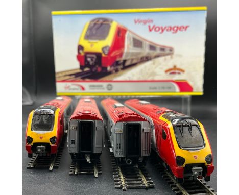 Bachmann Branchline 32-600 Class 220 Virgin Voyager 4 car DEMU "Maiden Voyager" (non tilt)(1500g)Missing one connecting rod c