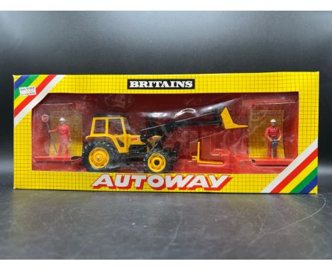 Britains Autoway 9882 Ford Tractor and Front Digger(450g)Appears undisturbed from packagingBox showing shelf wear - Condition