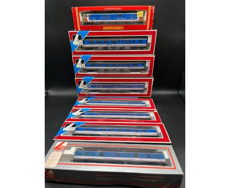 OO gauge Network SouthEast train of Hornby loco and 7 Lima coaches(1900g)Hornby R368 BR Bo-Bo Electric Class 86 NSE locomotiv