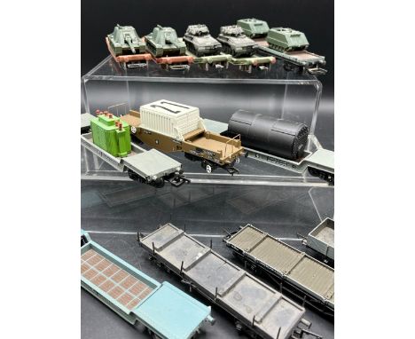 OO gauge Military themed rake 'Ready-to-Roll'(650g)Includes:-Bachmann Branchline 38-346A FNA nuclear flask wagon in standard 