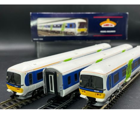Bachmann Branchline 31-026 Class 166 Turbo 3 car DMU "Thames Trains" Tested Runner(1100g)InstructionsFew minor scuffs to roof