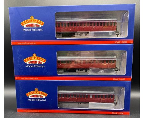 A rake of three OO gauge Bachmann South Eastern and Chatham Railway Birdcage coaches, each boxed and appearing unopened, Made