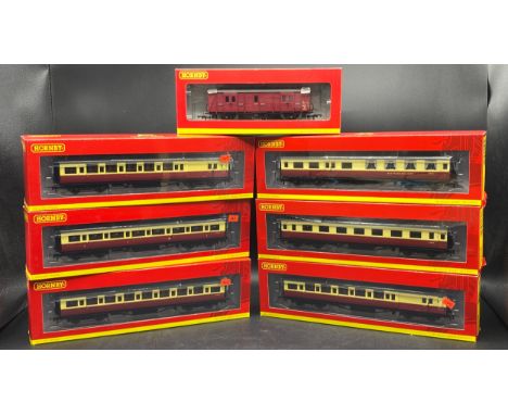 A rake of seven OO gauge Hornby BR Crimson and Cream Maunsell coaches, each boxed and appearing unopened, Made in ChinaNo dup