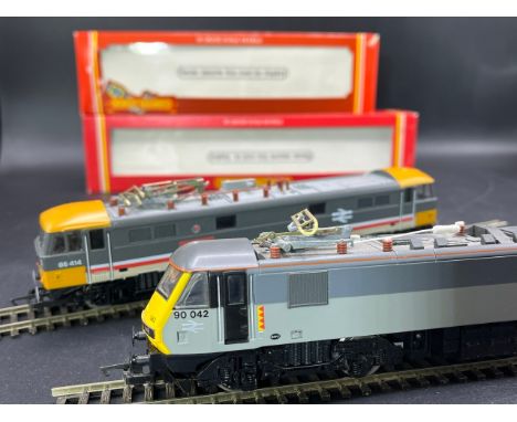 Two OO gauge Hornby Electric Bo-Bo Locomotives, Boxed Tested Runners(800g)Hornby R586 BR Bo-Bo Electric Class 90 Speedlink Di