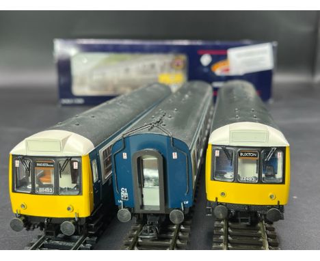 Bachmann Branchline 32-910 Class 108 3-car DMU BR blue/grey, Tested Runner(950g)with LightsPreviously enjoyed, little dust - 