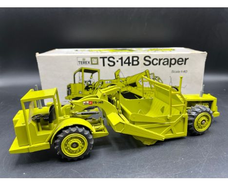 Conrad 1:40 Terex TS-14B Articulated Scraper in box(1100g)'Terex GM'Made in West Germany Modell Nr.411Includes windscreen Few