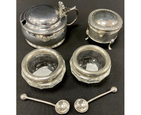 A George V silver lidded mustard, rope lips, shaped thumb piece, marks worn London 1931,  trinket box and cover,  pair of sil