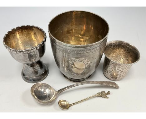 A silver tumbler cup;  Prez Vigo planished silver toasting cup, egg cup, etc, 164g weighable silver, (5)